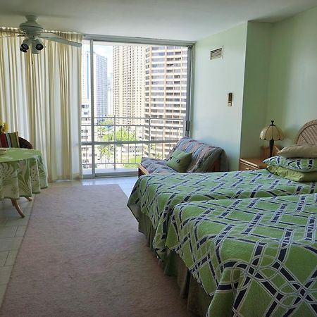 Waikiki Studio At Ilikai Marina - Great Apartment By The Beach - See Low End Price! Honolulu Pokoj fotografie